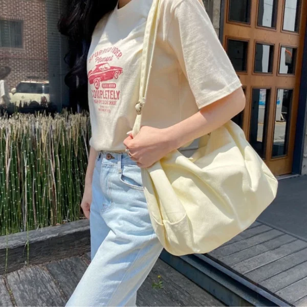 Korean Version of the New Large-capacity Messenger Bag