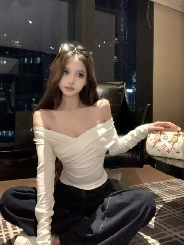 White Thin V Collar Long Sleeve Top